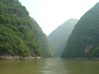The awesome scenery along the Yangtze River